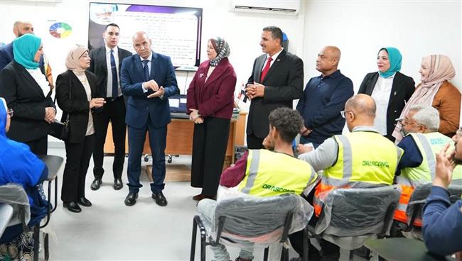 وزير العمل يتحدث إلى "العمالة غير المنتظمة" ويؤكد على تقديم كل أنواع الدعم والحماية