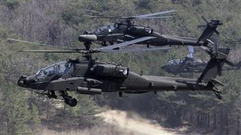 القيادة المركزية الأمريكية: مروحيات أباتشي تحلق فوق مضيق هرمز ضمن دوريات تأمين الملاحة