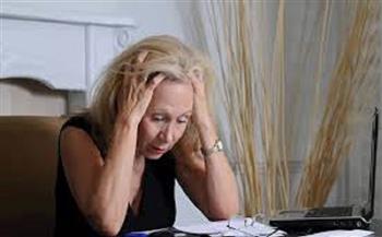 هل ينتابك شعور بتوقف عقلك عن التفكير؟.. اعرفي السبب 