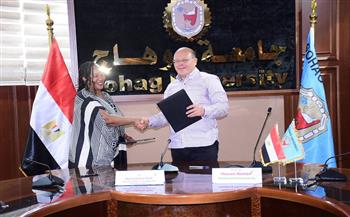 رئيس جامعة سوهاج يوقع بروتوكول تعاون مع جامعة نورث ويست لتعزيز التميز الدولي