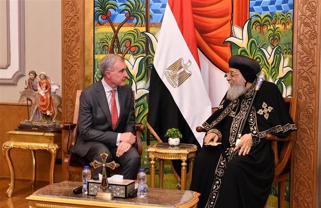 البابا تواضروس يستقبل الأمير الروماني رادو بالمقر البابوي