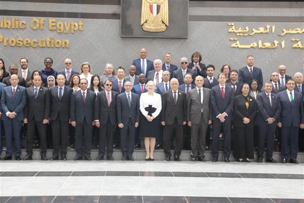 المستشارة أمل عمار: تمكين المرأة ركيزة أساسية لتحقيق السلام المستدام 