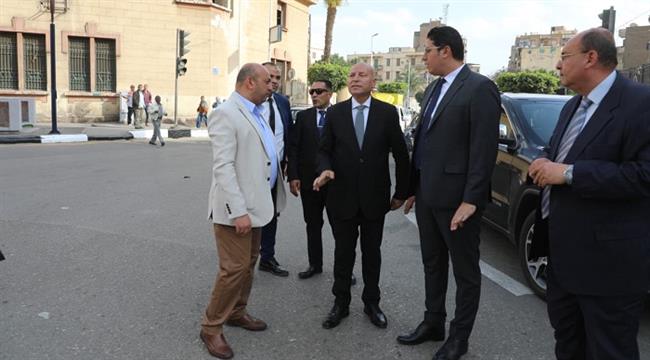 محافظ القاهرة يتفقد تطوير ميدان محمد فريد ويوجه برفع كفاءة المباني وإعادة الطابع الحضاري لوسط البلد