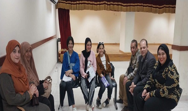 مناقشة أعمال الأعضاء في أمسية أدبية بثقافة القناطر الخيرية 