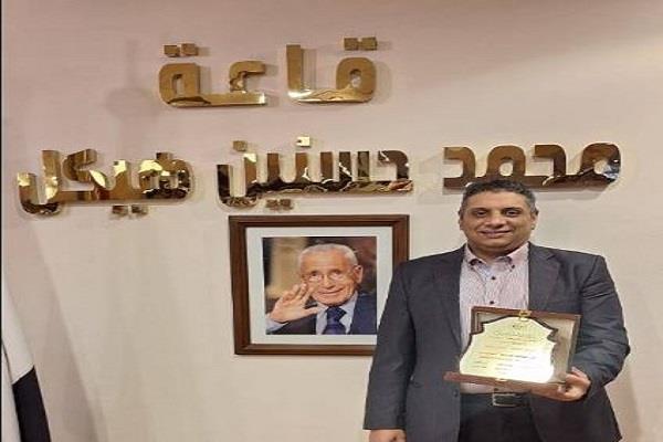 بوابة دار الهلال تهنئ الزميل الصحفي محمد عبد العال لتكريمه بنقابة الصحفيين