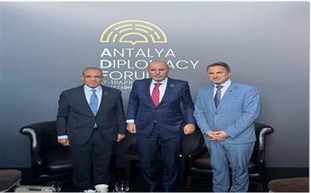 وزير الخارجية يلتقي مع وزيري خارجية الأردن ولوكسمبورج على هامش منتدى أنطاليا 