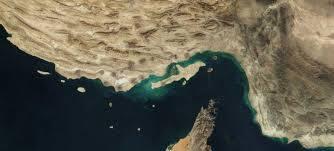 "سي إن إن" عن بيانات ملاحية: توقف الملاحة في مضيق هرمز ومعظم السفن تحركت باتجاه خليج عمان 