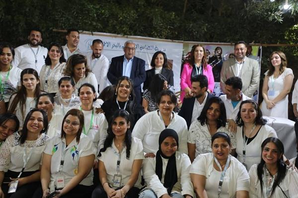 نائب محافظ البحر الأحمر تحتفي بفعالية "يد تبني.. وقلب ينبض" بمؤسسة الرأفة للرعاية الاجتماعية 