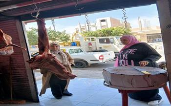 حملات التفتيش والرقابة تواصل جولاتها بالمرور على الأسواق والمحال التجارية بمدينة رأس غارب لضبط المخالفات