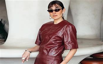 أمينة خليل بلوك أنيق بالجلد