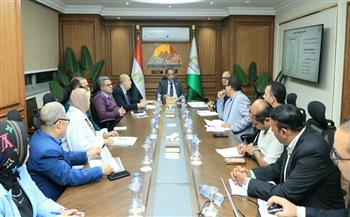 محافظ الجيزة يتابع خطط العمل ونسب إنجاز المشروعات بمركز ومدينة البدرشين