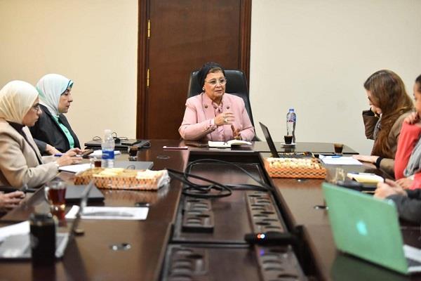 نائب وزير الصحة تبحث مع "يونيسف" و"الصحة العالمية" دعم الرعاية الأولية