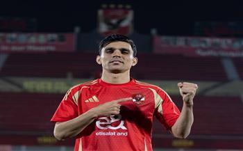 أشرف بن شرقي يقترب من الرحيل عن الأهلي