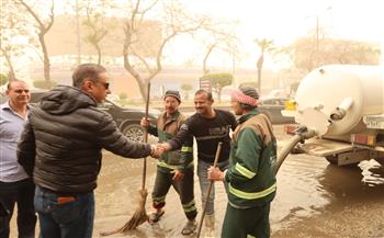 محافظ الجيزة يتفقد جهود شفط مياه الأمطار بمطالع ومنازل محاور عمرو بن العاص والفريق كمال عامر والطريق الدائري