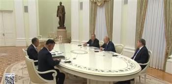 بث مباشر.. الرئيس الروسي يستقبل وزير الخارجية