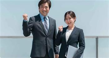 اليابان.. حفل تحت الماء لاستقبال الموظفين الجدد