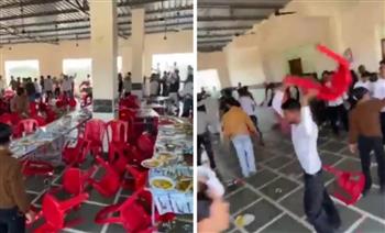فيديو.. مشاجرة في حفل زفاف هندي بسبب عدم وجود "أرجل الدجاج"