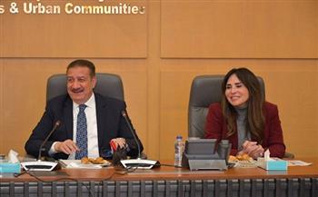 محافظ بورسعيد يلتقي مع وزيرة الإسكان للاسراع في تنفيذ مشروعات سكنيه جديده 