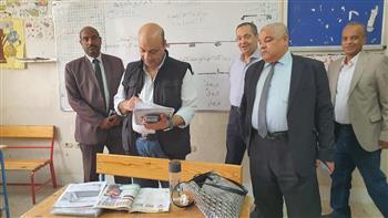 وفد وزارة التربية والتعليم يتفقد مدارس التكنولوجيا التطبيقية بالأقصر  