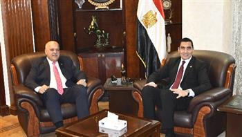 وزير الرياضة يناقش رئيس اتحاد الرماية في خطة العمل والبطولات المقبلة