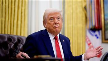 ترامب ينشر فيديو استهداف أكبر جسر في إيران ويحذر من تبعات تأخير الصفقة