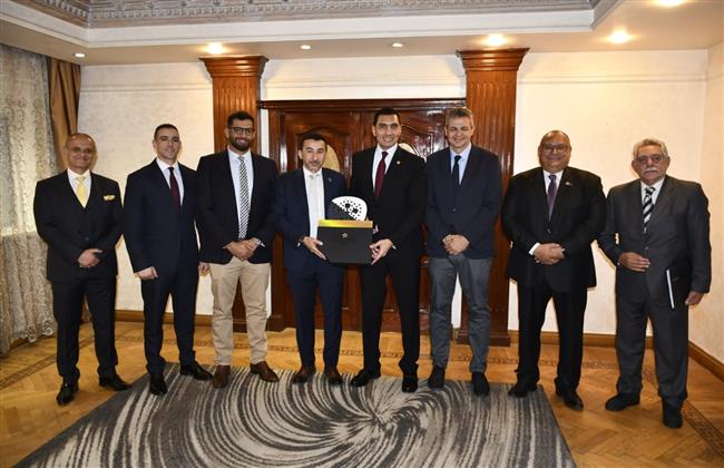 وزير الرياضة يستقبل مجلس إدارة اتحاد البادل لبحث خطة العمل  