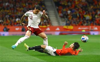 وزير الرياضة يتابع حالة لاعب المنتخب الوطني إسلام عيسى بعد إصابته