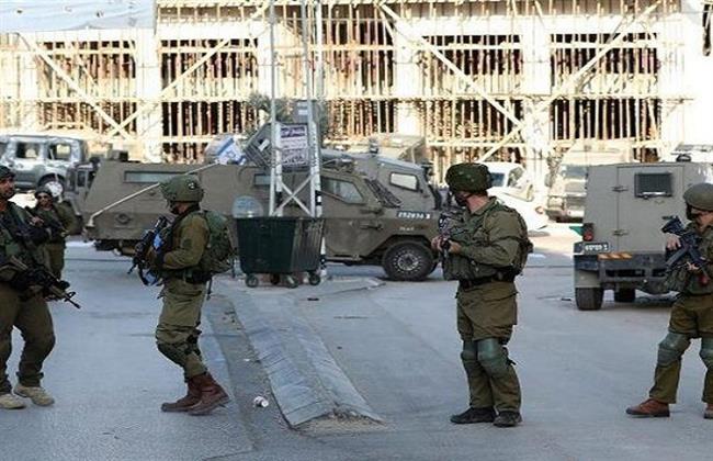 الاحتلال الإسرائيلي يعتقل مدنيين في قرية بريقة القديمة بريف القنيطرة في سوريا