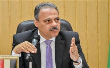 محافظ الشرقية يقرر مجازاة ١٣٦ عامل لإرتكابهم مخالفات إدارية