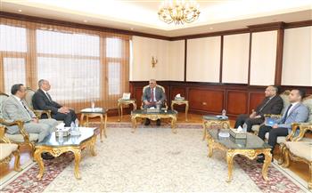 وزير الدولة للإنتاج الحربي يلتقي رئيس هيئة الرقابة على الصادرات والواردات 