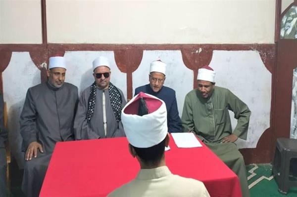 مدير أوقاف سوهاج يشهد انطلاق اختبارات المقارئ القرآنية بمسجد القطب 