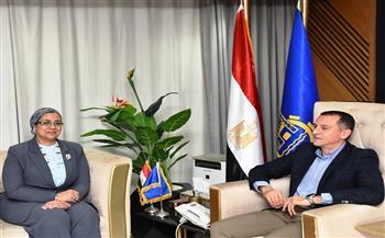 رئيسة القومي للمرأة تلتقي محافظ أسوان لبحث تعزيز دعم وتمكين المرأة 