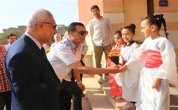 مدير تعليم سوهاج يشهد حوارًا دوليًا بين طلاب طهطا وأوساكا اليابانية 