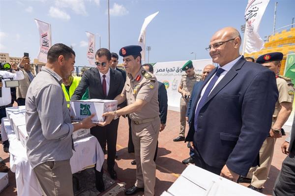 دكان الفرحة من صندوق تحيا مصر يصل إلى جامعة الإسكندرية 