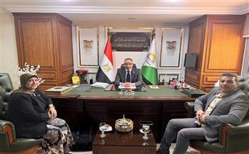 محافظ الجيزة يبحث مع نقيب التمريض دعم الكوادر التمريضية وتحسين بيئة العمل 