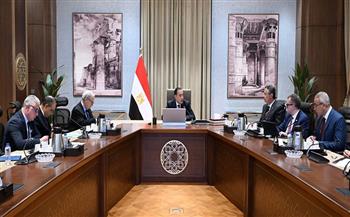 رئيس الوزراء يُتابع مستجدات مشروع إنشاء مركز عالمي لتخزين وتوريد وتجارة الحبوب والزيوت في مصر