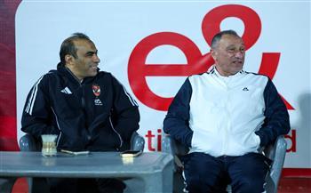 لنفي خلافات مجلس الإدارة.. محمود الخطيب يحضر مباراة الأهلي الودية أمام زد  