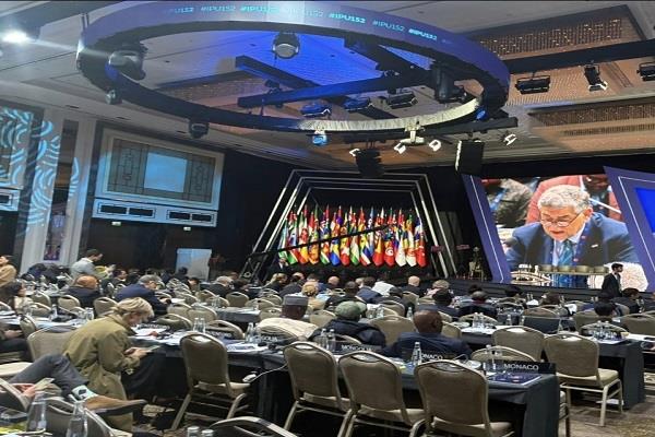 أشرف حاتم يفوز بعضوية اللجنة المعنية بالصحة خلال أعمال الجمعية الـ152 للاتحاد البرلماني الدولي