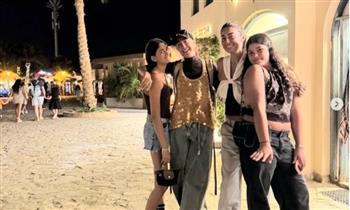 غادة عبد الرازق حديث السوشيال ميديا بعد ظهور حفيدتيها معها