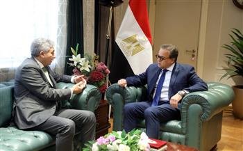 وزيرا الصحة والسياحة يبحثان استراتيجية للارتقاء بالخدمات الطبية للسائحين