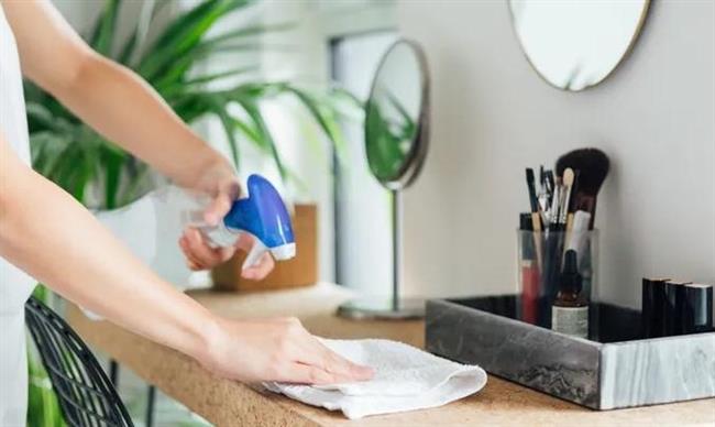 لربات البيوت.. عادات تنظيف قديمة لم تعد فعالة اليوم