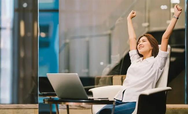 بعد عطلة الأسبوع.. عادات تمنحك سعادة عند الرجوع للعمل