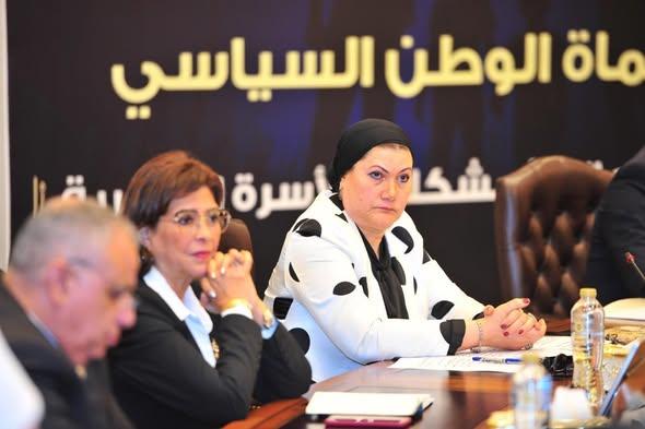رئيسة القومي للأمومة تشارك في الصالون السياسي لحزب حماة الوطن لبحث مشكلات الأسرة المصرية