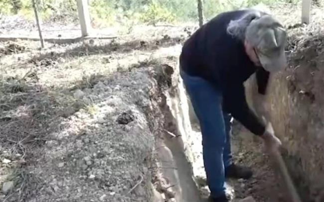 استنفذ فرصه.. تركي يحفر قبره بعد نجاته من 9 حوادث