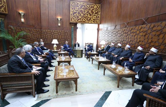 شيخ الأزهر يستقبل رئيس فنلندا ويؤكدان حاجة العالم للتهدئة وإيجاد آلية مُلزمة للقانون الدولي الإنساني