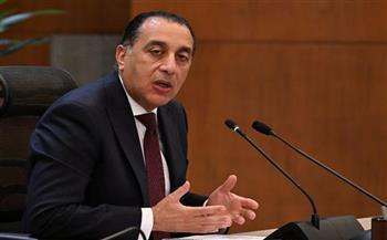 رئيس الوزراء يتابع موقف تأمين احتياجات قطاع البترول والوفاء بمستحقات الشركاء الأجانب 