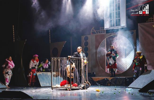 "الرجل الفيل" على مسرح نهاد صليحة.. عرض إنساني يعيد طرح أسئلة الهوية والاختلاف