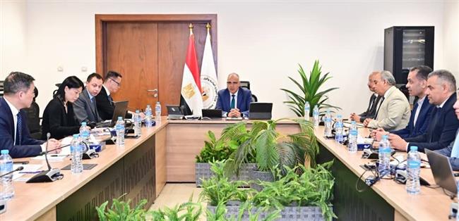 وزير الري يلتقي رئيس مفوضية نهر اليانجتسي الصيني لبحث سبل تعزيز الاعتماد على التكنولوجيا الحديثة 
