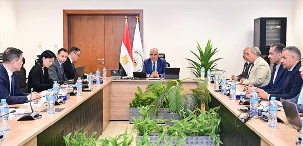 وزير الري يلتقي رئيس مفوضية نهر اليانجتسي الصيني لبحث سبل تعزيز الاعتماد على التكنولوجيا الحديثة 