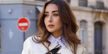 هنا الزاهد  بإطلالة شبابية أنيقة  